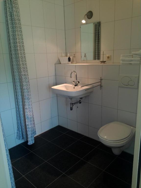 Bed & Breakfast Uiterburen Zuidbroek Pokoj fotografie